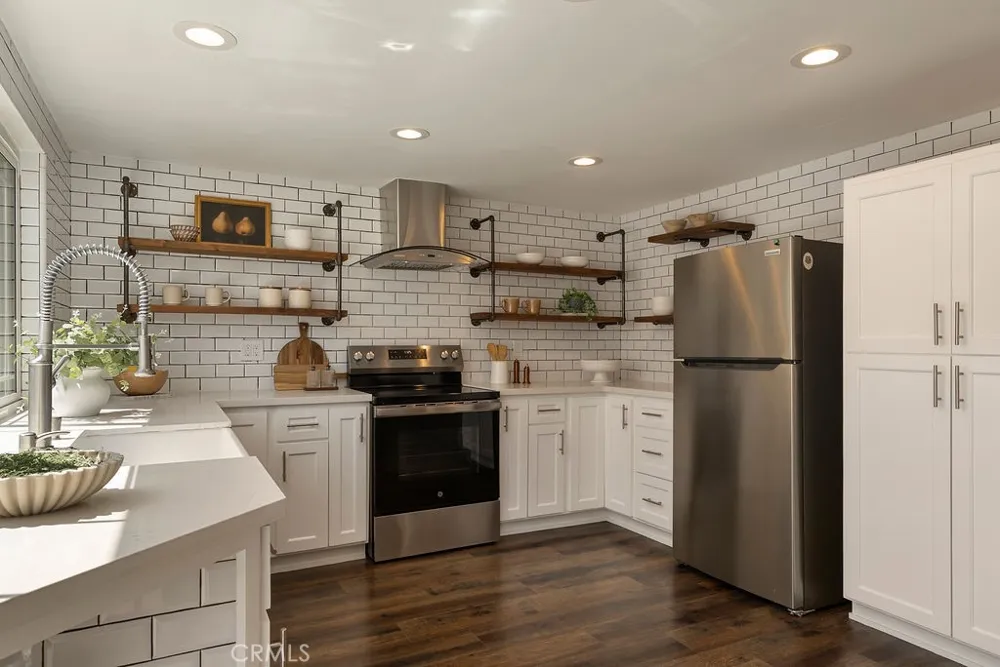 3343 Nevada Costa Mesa, CA 92626