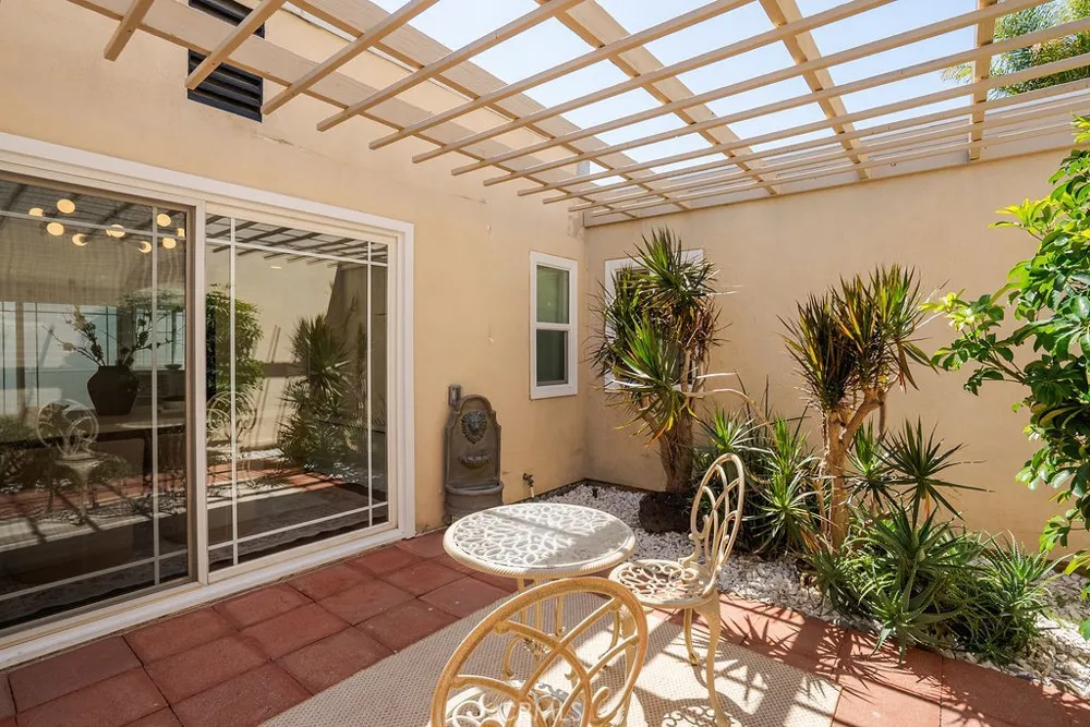 3343 Nevada Costa Mesa, CA 92626
