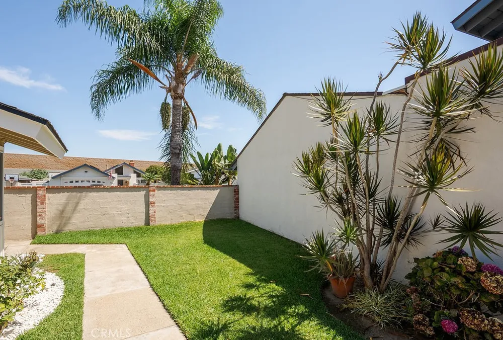 3343 Nevada Costa Mesa, CA 92626