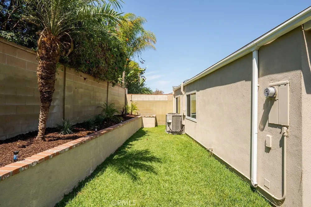 3343 Nevada Costa Mesa, CA 92626
