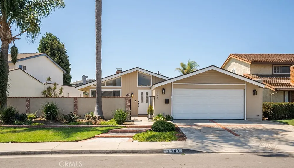 3343 Nevada Costa Mesa, CA 92626