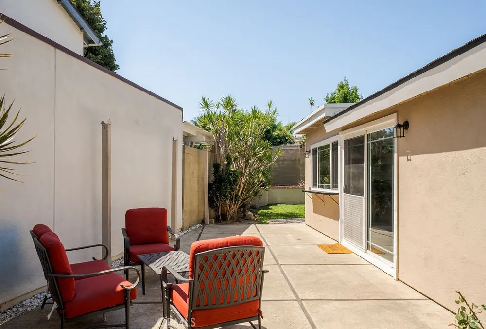 3343 Nevada Costa Mesa, CA 92626