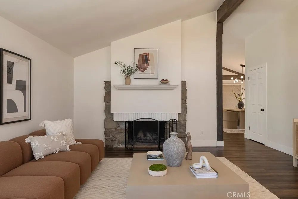 3343 Nevada Costa Mesa, CA 92626