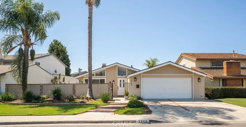 3343 Nevada Costa Mesa, CA 92626