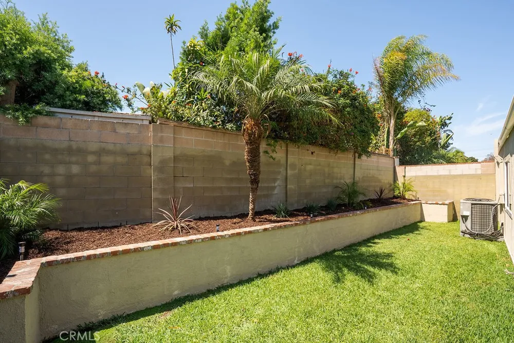 3343 Nevada Costa Mesa, CA 92626