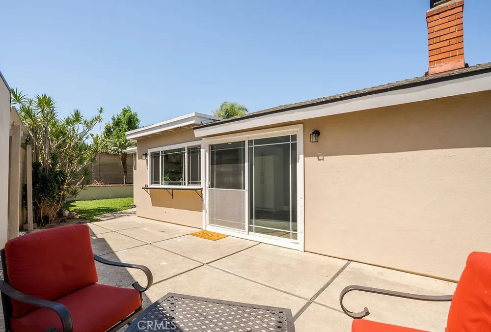 3343 Nevada Costa Mesa, CA 92626