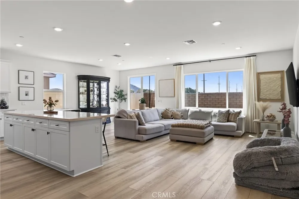 30969 Alister Winchester, CA 92596