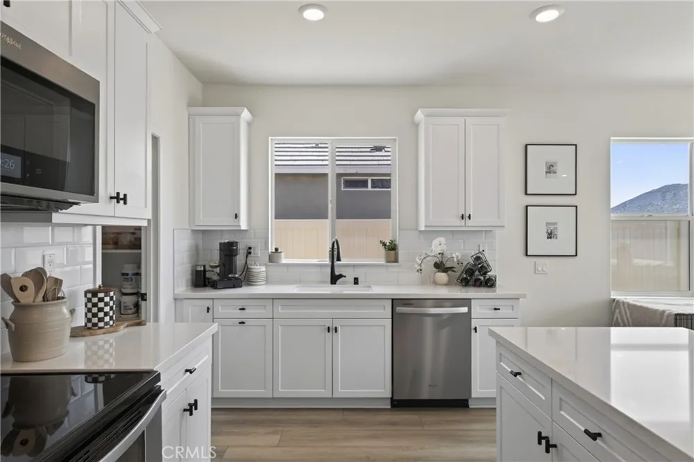 30969 Alister Winchester, CA 92596