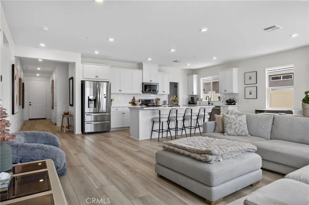 30969 Alister Winchester, CA 92596
