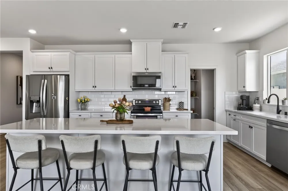 30969 Alister Winchester, CA 92596