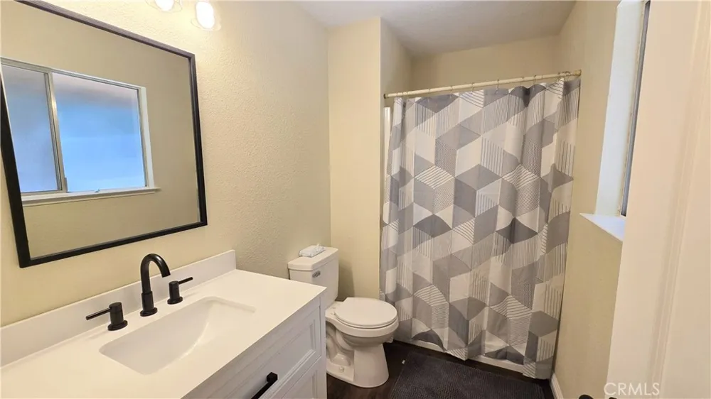 6566 Woodward Magalia, CA 95954