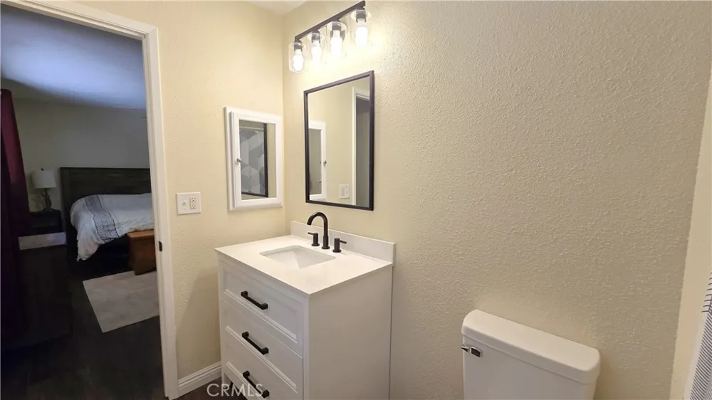 6566 Woodward Magalia, CA 95954