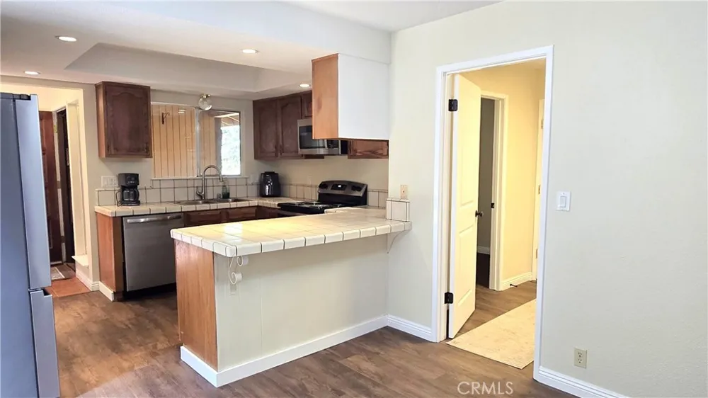 6566 Woodward Magalia, CA 95954