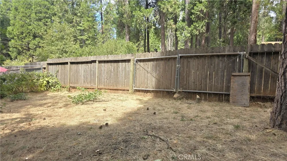 6566 Woodward Magalia, CA 95954