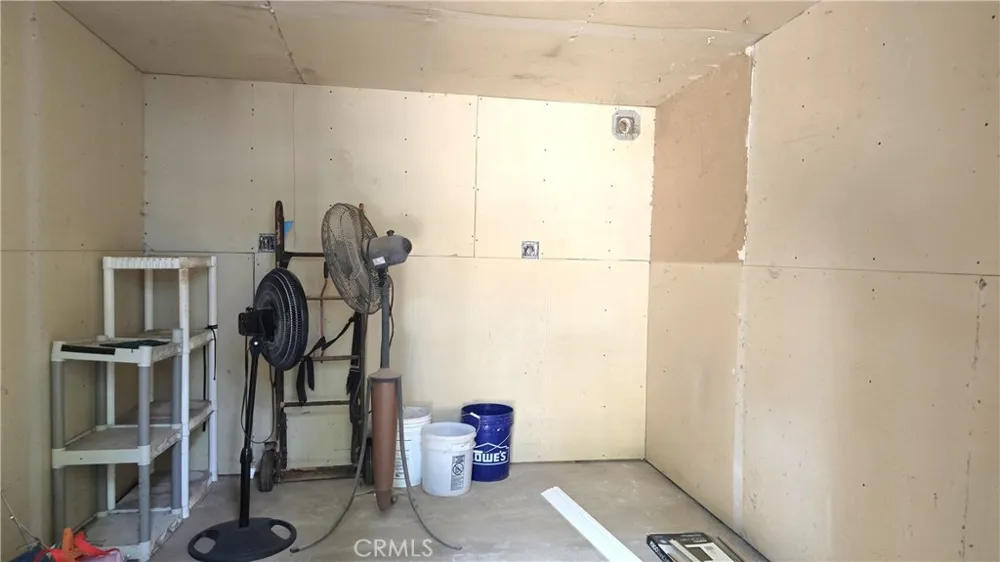 6566 Woodward Magalia, CA 95954
