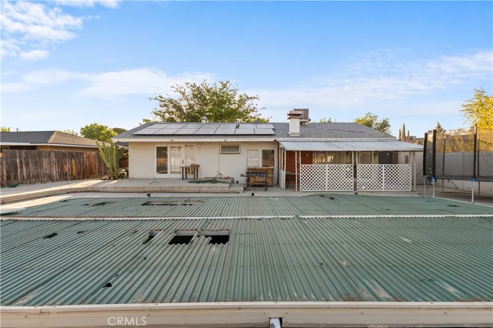 16092 Lakewood Place Victorville, CA 92395