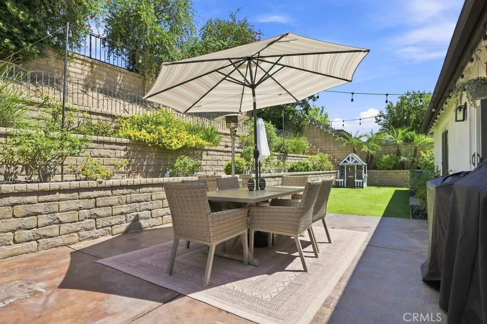 21919 Grovepark Saugus, CA 91350