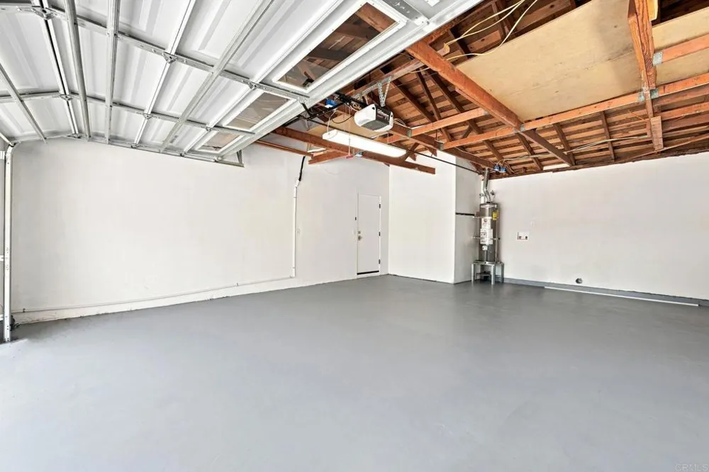 1021 Calle Escarpada Bonita, CA 91902