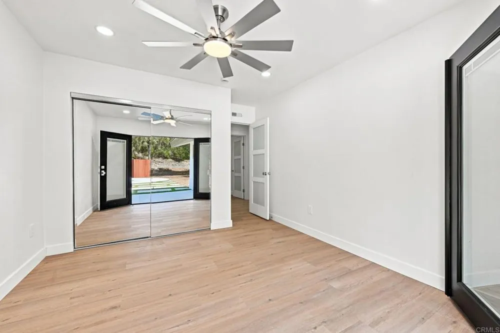 1021 Calle Escarpada Bonita, CA 91902