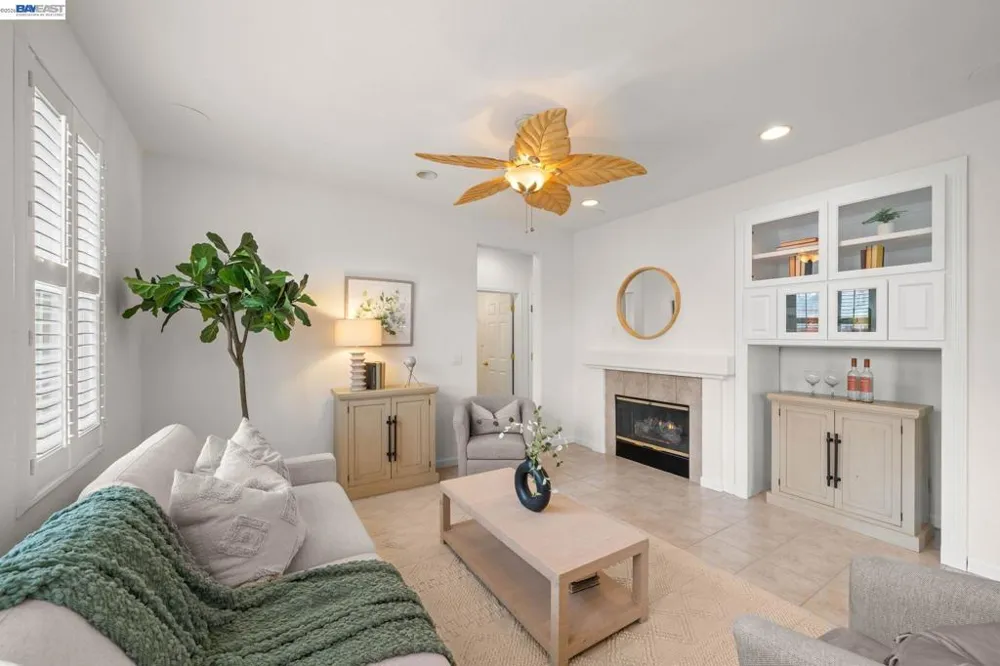 2793 Sunset Dune Way Hayward, CA 94545