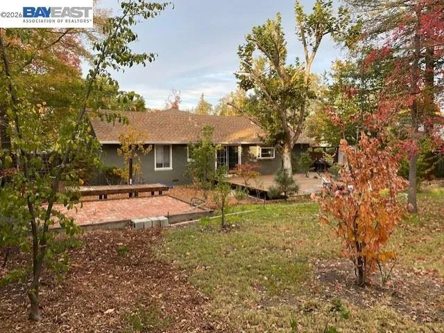 105 Roberta Ave Pleasant Hill, CA 94523