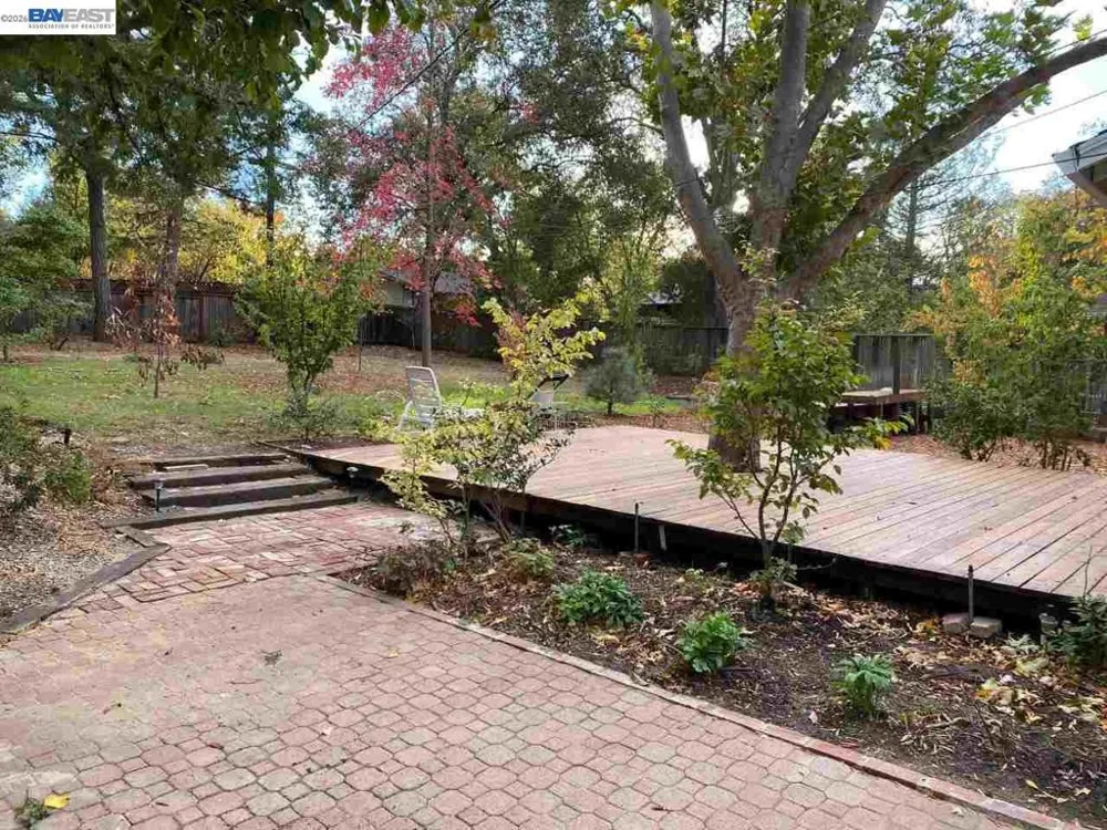 105 Roberta Ave Pleasant Hill, CA 94523
