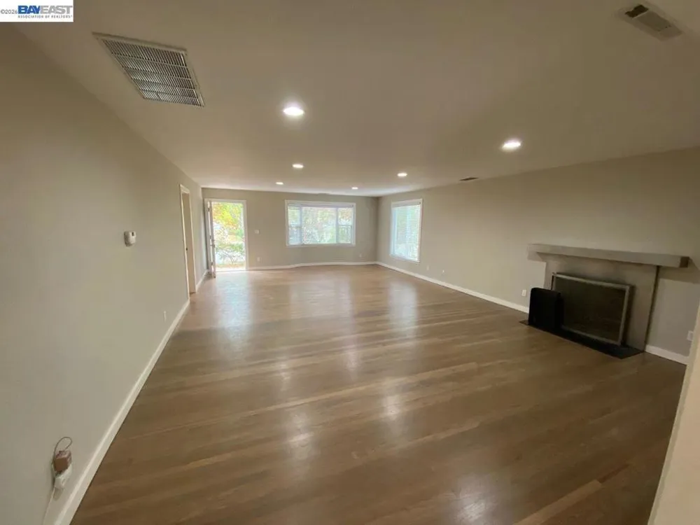 105 Roberta Ave Pleasant Hill, CA 94523