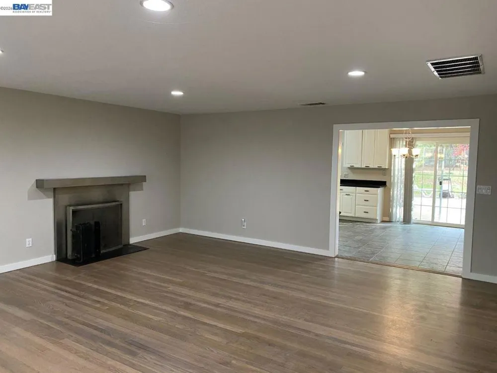 105 Roberta Ave Pleasant Hill, CA 94523