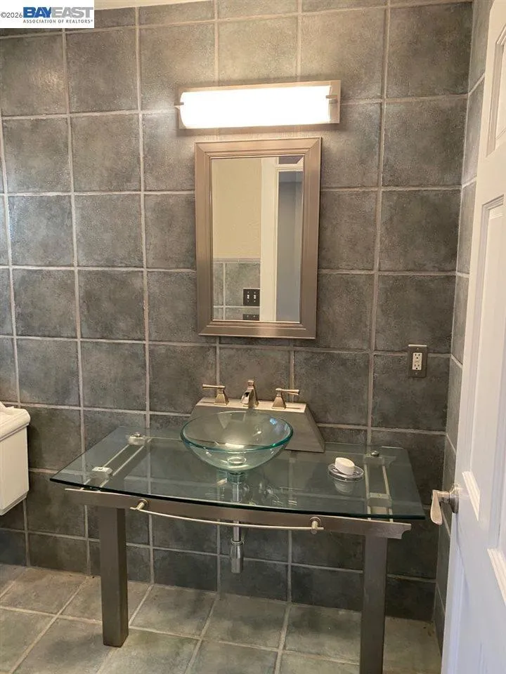 105 Roberta Ave Pleasant Hill, CA 94523