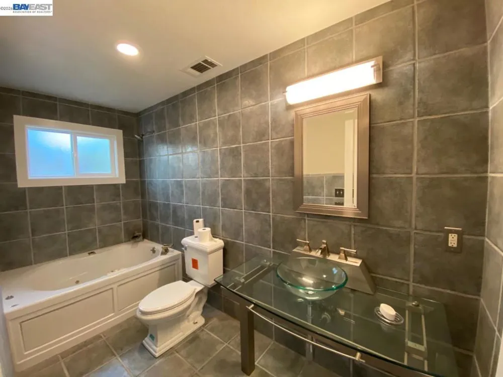 105 Roberta Ave Pleasant Hill, CA 94523