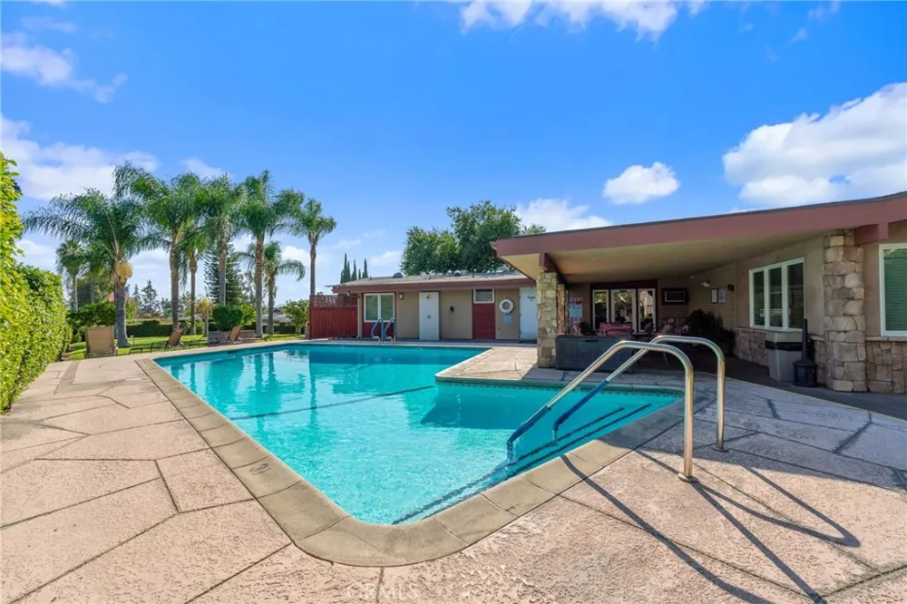 2692 E Highland Avenue #127 Highland, CA 92346