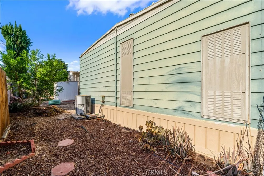 2692 E Highland Avenue #127 Highland, CA 92346
