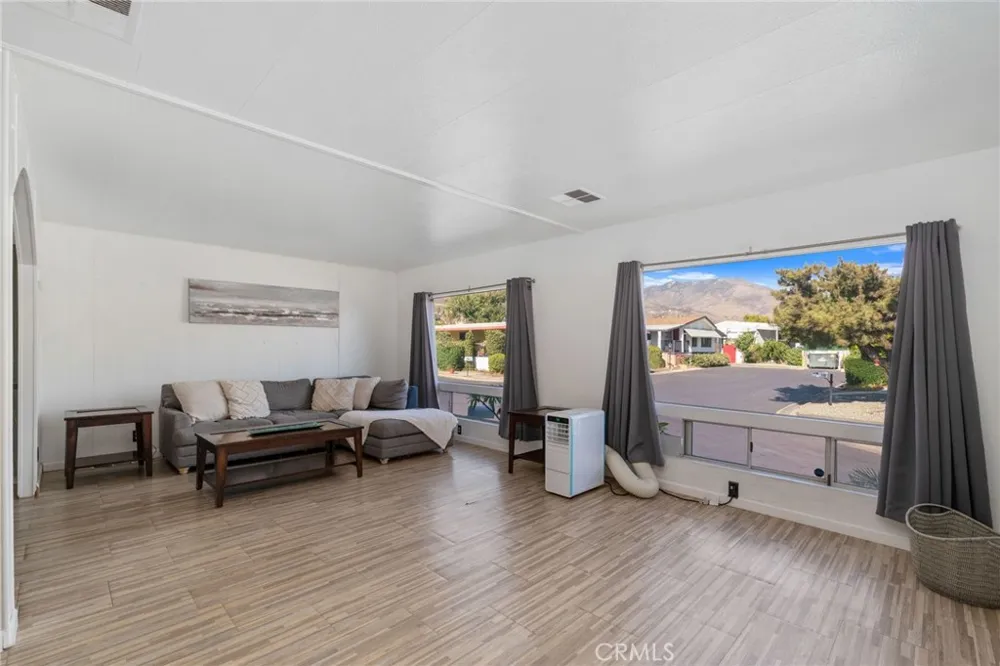 2692 E Highland Avenue #127 Highland, CA 92346