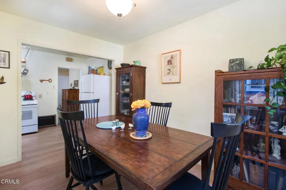 3217 Estado Street Pasadena, CA 91107