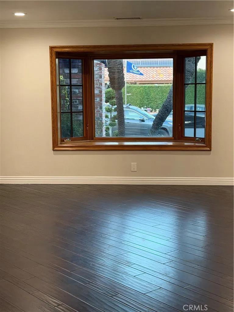 8031 Joan Cir La Palma, CA 90623