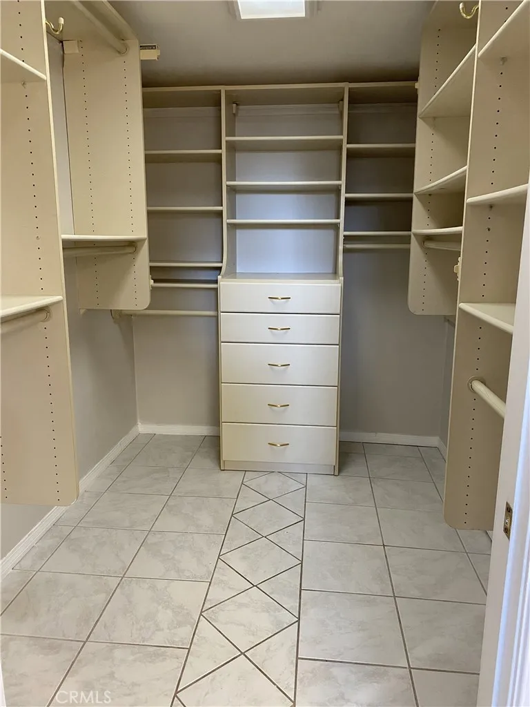 8031 Joan Cir La Palma, CA 90623