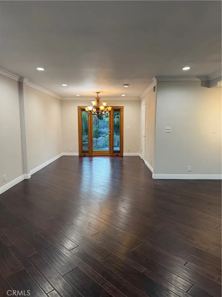 8031 Joan Cir La Palma, CA 90623