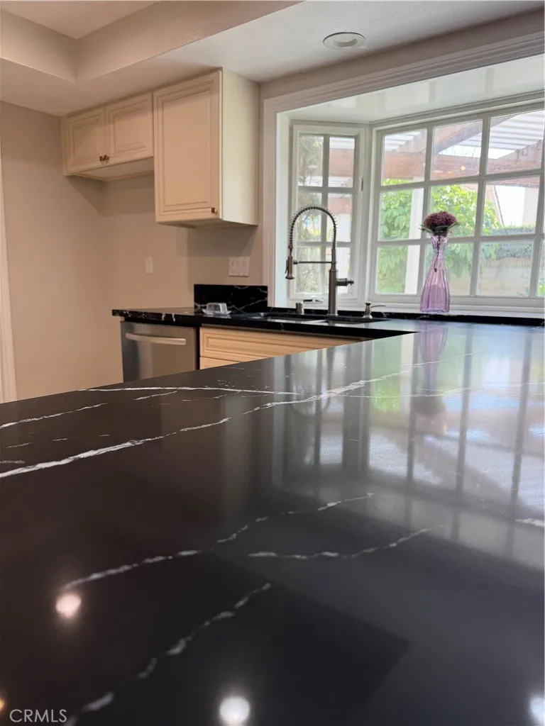 8031 Joan Cir La Palma, CA 90623