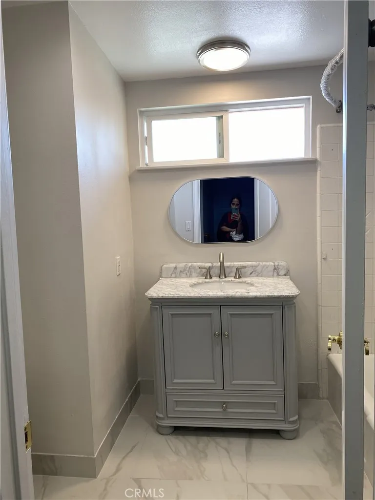 8031 Joan Cir La Palma, CA 90623