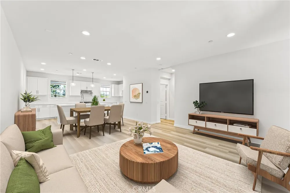 8916 Jasmine Buena Park, CA 90621