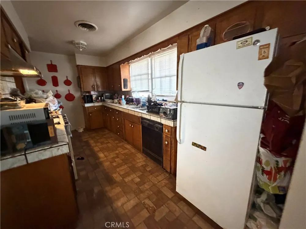 33110 Buena Vista Lake Elsinore, CA 92530