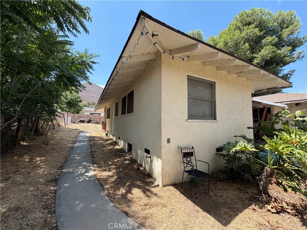 33110 Buena Vista Lake Elsinore, CA 92530