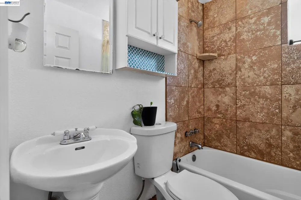 4262 Arthur Rd Martinez, CA 94553
