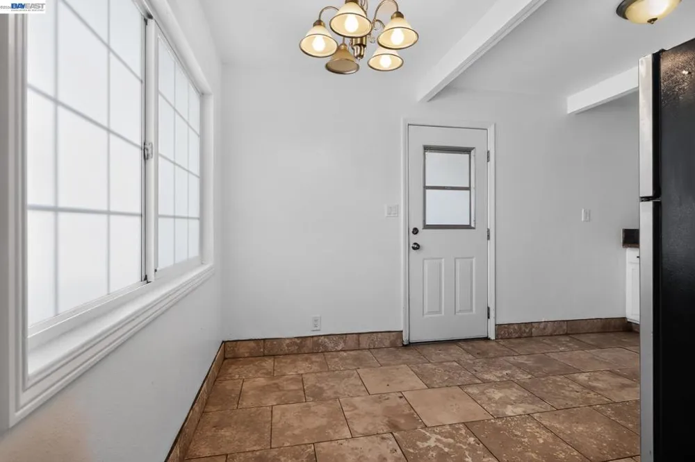 4262 Arthur Rd Martinez, CA 94553