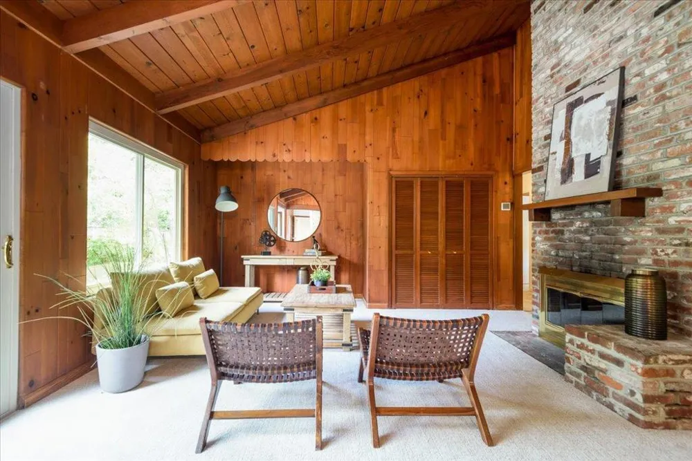 100 TAN OAK DRIVE Portola Valley, CA 94028