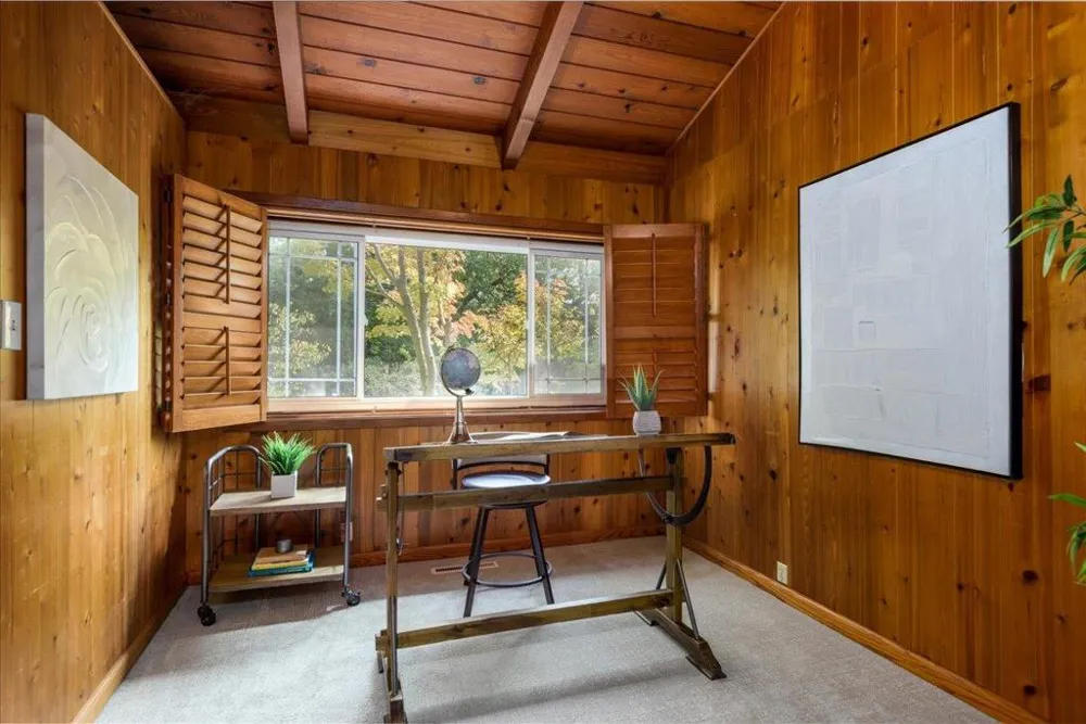 100 TAN OAK DRIVE Portola Valley, CA 94028