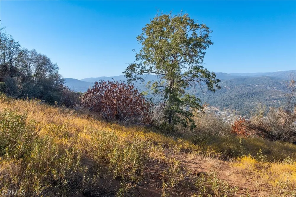 HWY 41 Oakhurst, CA 93644
