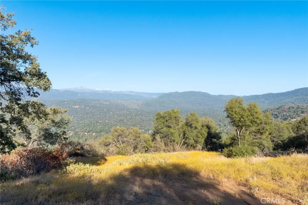 HWY 41 Oakhurst, CA 93644