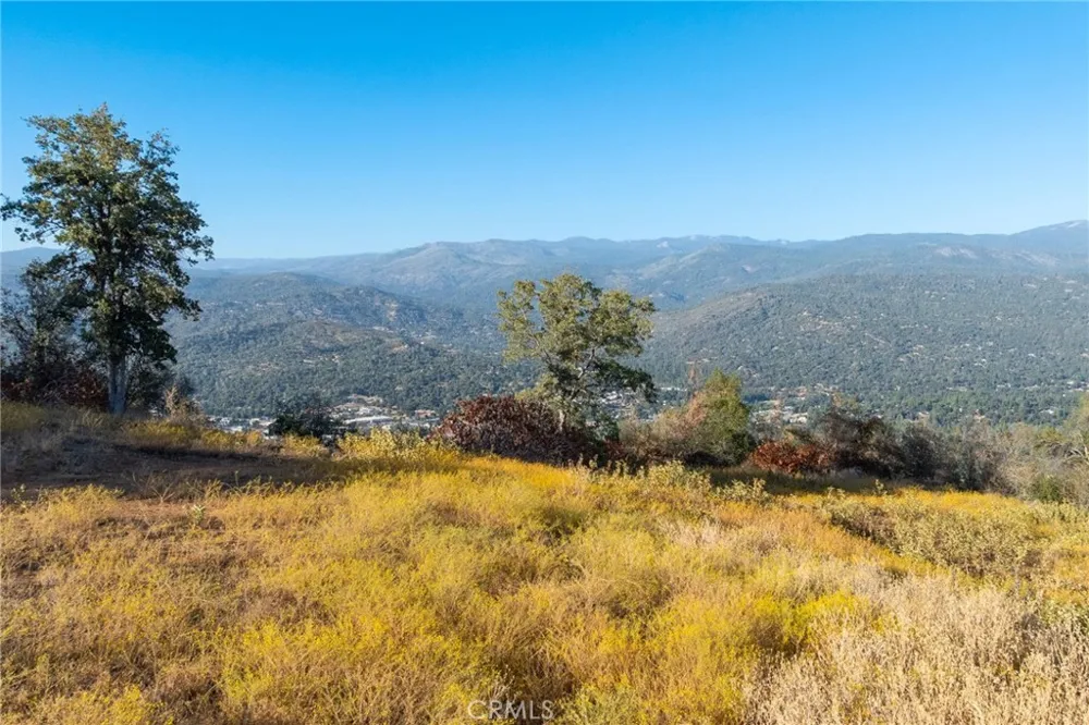 HWY 41 Oakhurst, CA 93644