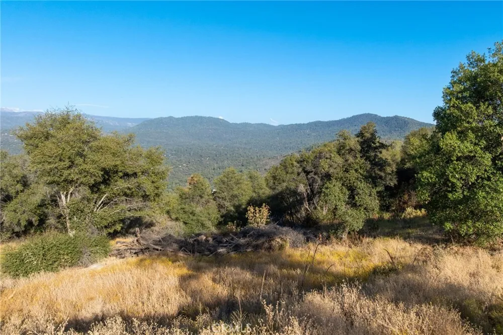 HWY 41 Oakhurst, CA 93644